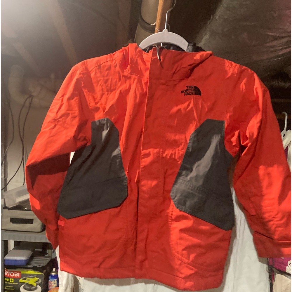 Child’s north face fall/winter coat.